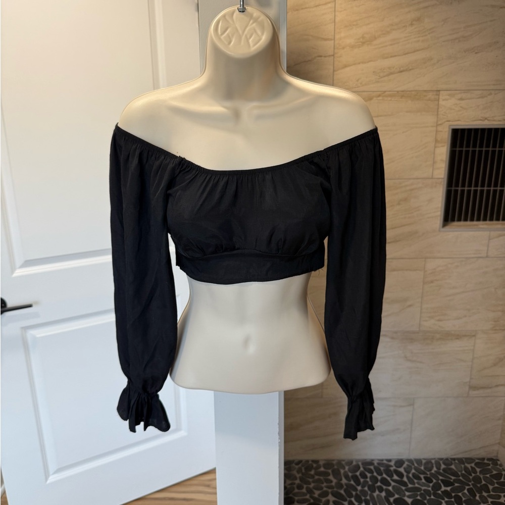 ROMWE Black and White Ruched Long Sleeve Crop Top